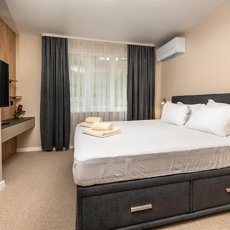 Apartman City Apartments-3 *